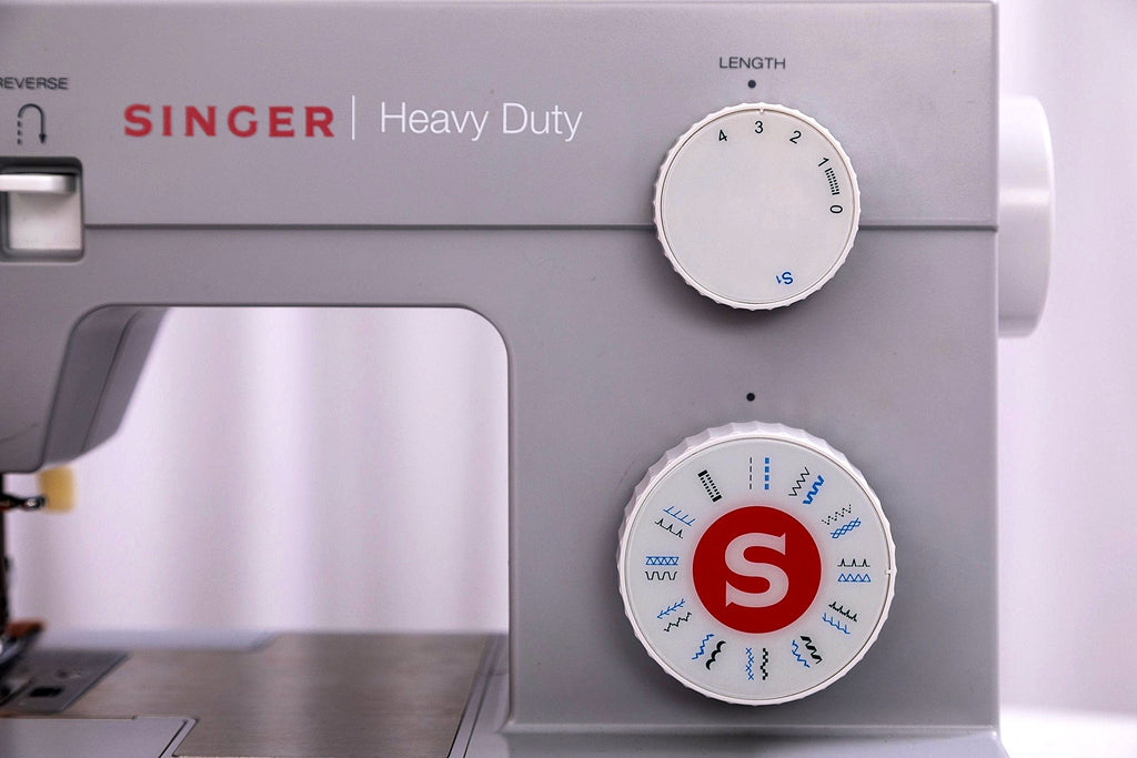 2026 Machine à coudre SINGER Heavy Duty 4423