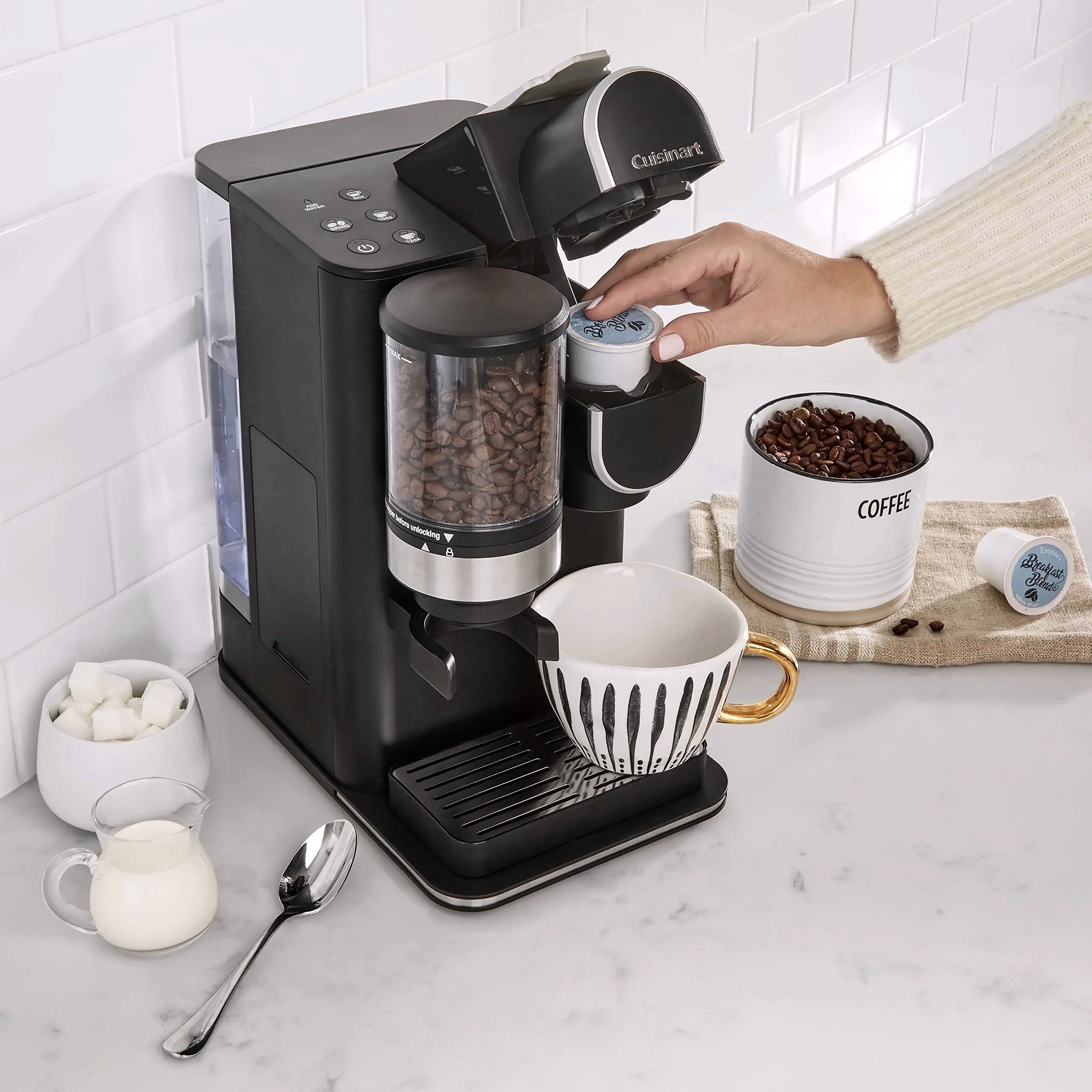 2026 Cuisinart Machine à café à portion unique avec moulin à café intégré