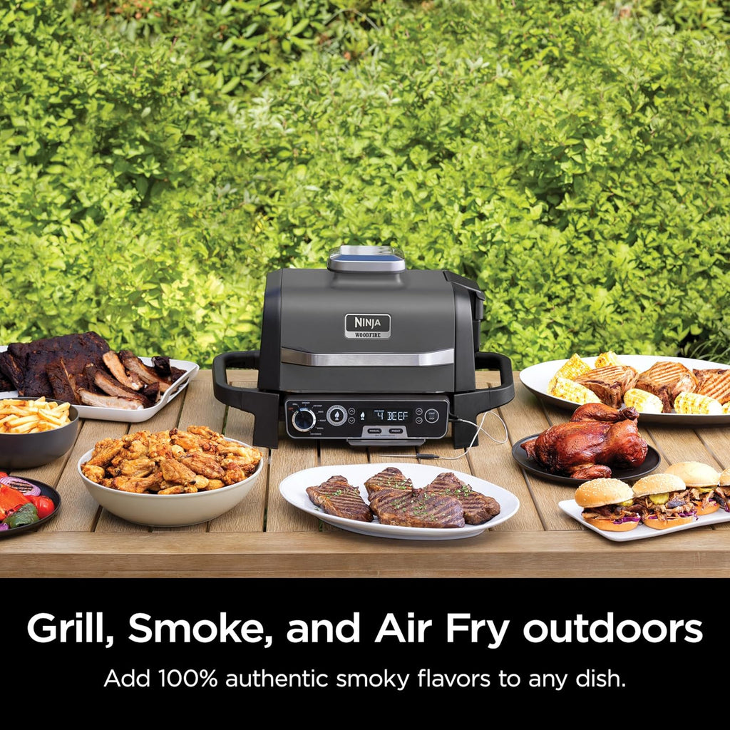 2026 Ninja Woodfire Pro Gril et fumoir 7 en 1 avec thermomètre, friteuse à air, barbecue, pâtisserie, grillades, grillades, barbecue électrique portable pour extérieur, gris