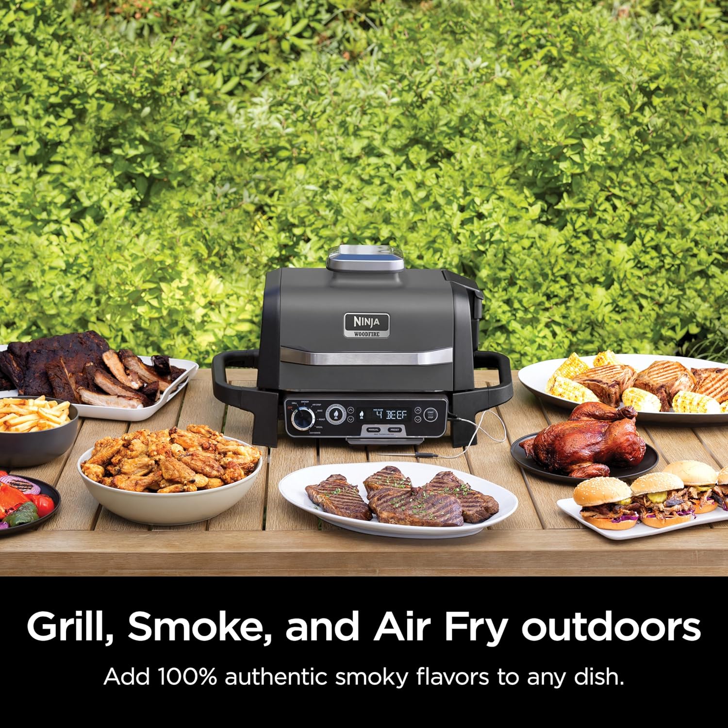 2026 Ninja Woodfire Pro Gril et fumoir 7 en 1 avec thermomètre, friteuse à air, barbecue, pâtisserie, grillades, grillades, barbecue électrique portable pour extérieur, gris