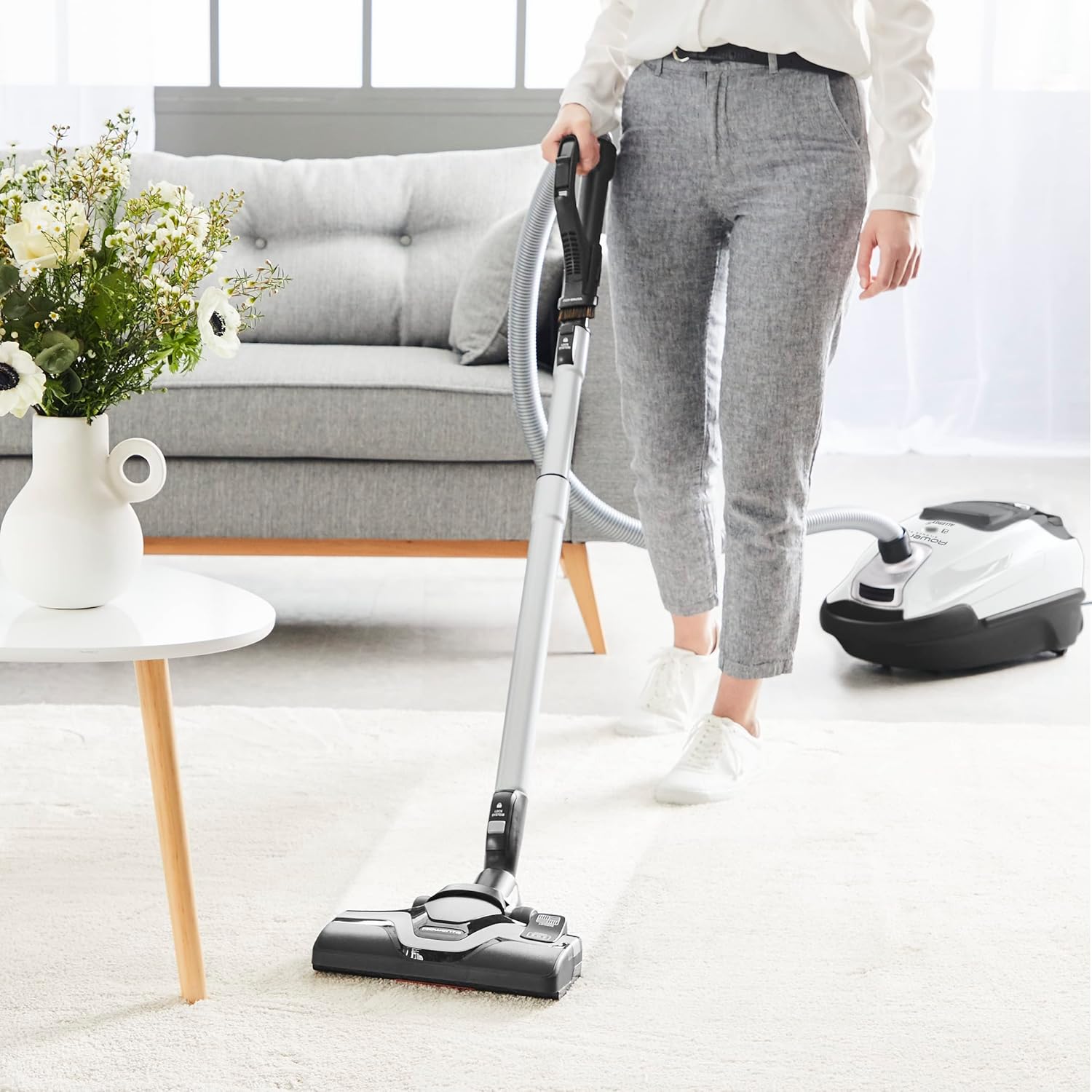 2026 2025 Rowenta RO7451EA – Aspirateur Silence Force Effitech, Ultra-Silencieux 57 dB, Haute Filtration, Sac XXL, Édition Limitée