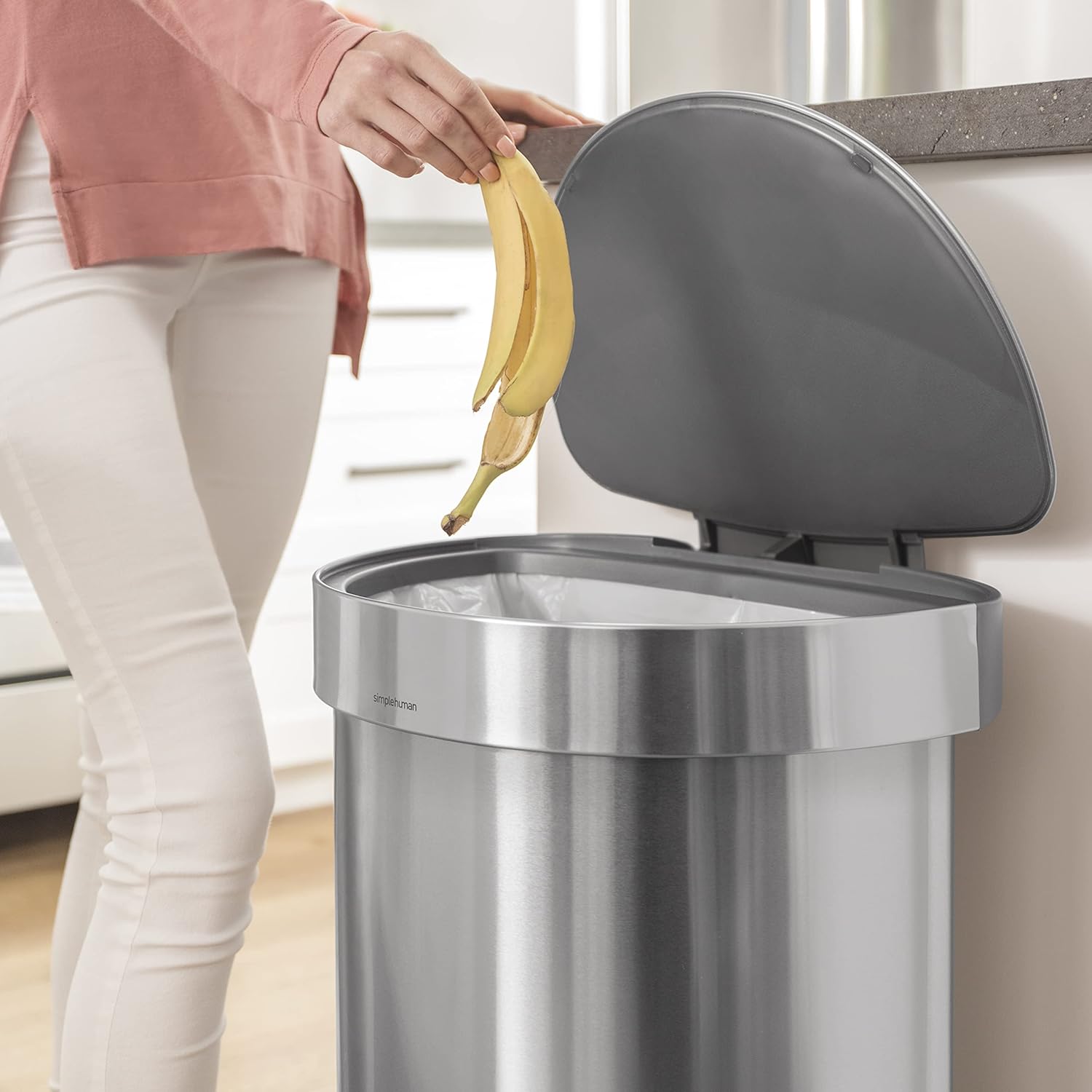 2026 2025 Simplehuman Poubelle de Cuisine Semi-Ronde à Ouverture au Pied 60 Litres avec Couvercle à Fermeture Douce, Acier Inoxydable Brossé