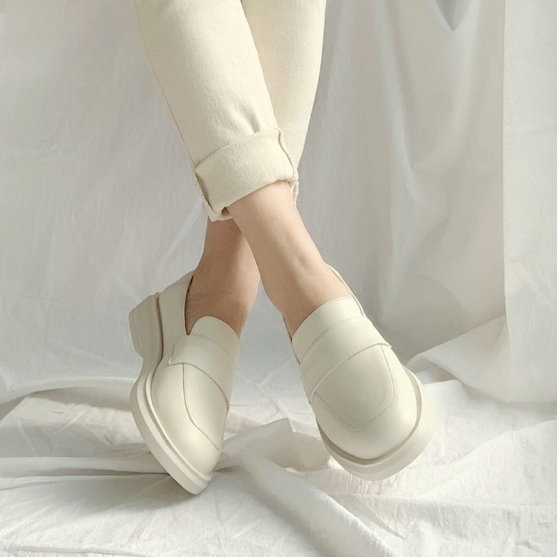 Womens Elegant British leather loafers | Comfortable Cowhide leather Shoes - LAKD London