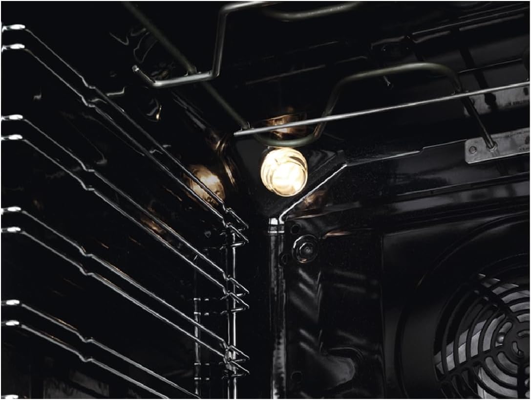 2026 AEG BEE435111M Four électrique multifonction, intégrable, nettoyage AquaClean, 9 fonctions, cuisson multi-niveaux, écran LCD tactile, ventilateur XXL, capacité 72 L, inox, classe A+