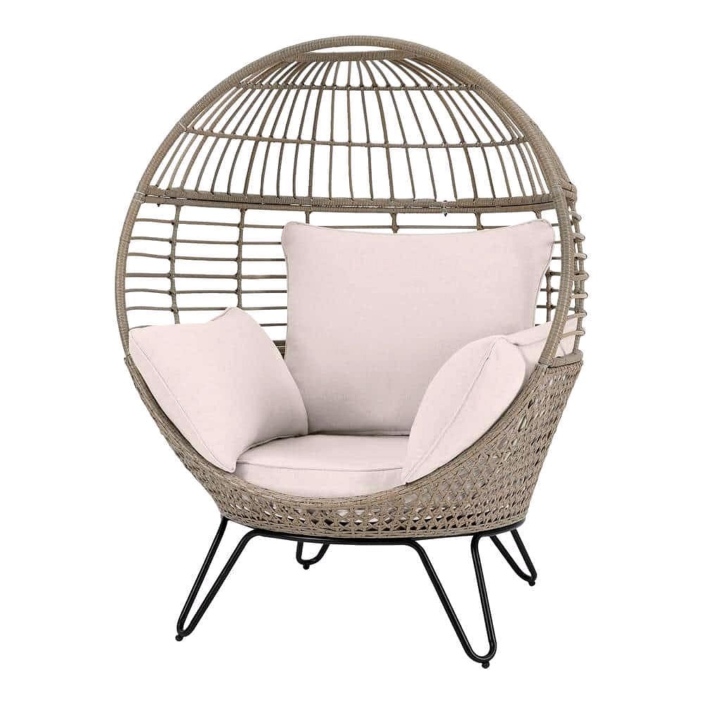 2026 Fauteuil Lounge Extérieur Ronde en Rattan Beige Hampton Bay avec Coussin CushionGuard Almond Biscotti (FRS51294M)