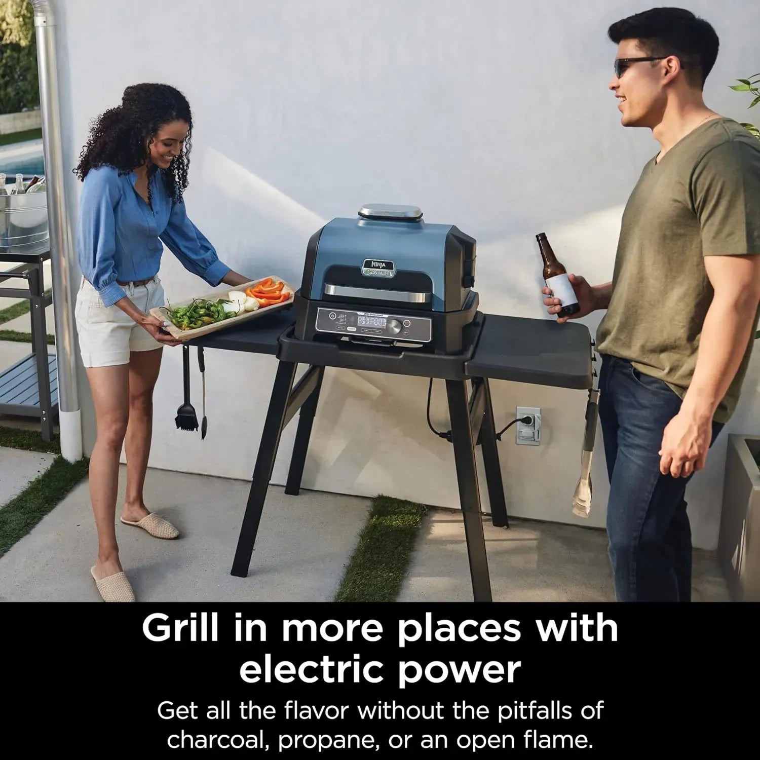 2026 Premium XL Outdoor-Grill & Smoker, Bluetooth, App-fähig, 7-in-1 Master Grill, BBQ-Smoker, Outdoor-Heißluftfritteuse, Woodfire-Technologie, 2 eingebaute Thermometer, Schwarz