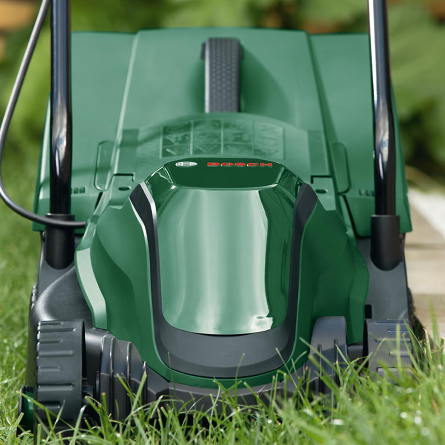 2026 Bosch tondeuse à gazon sans fil CityMower 18V-32-300 (18 V, 1x batterie 4,0 Ah, Moteur Brushless, largeur de coupe : 32 cm, tond jusqu’à 300 m², dans une boîte en carton)