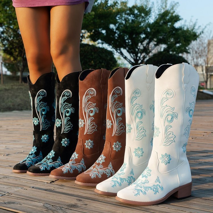 Bottes cowboy grande taille brodé chic style western pour femme