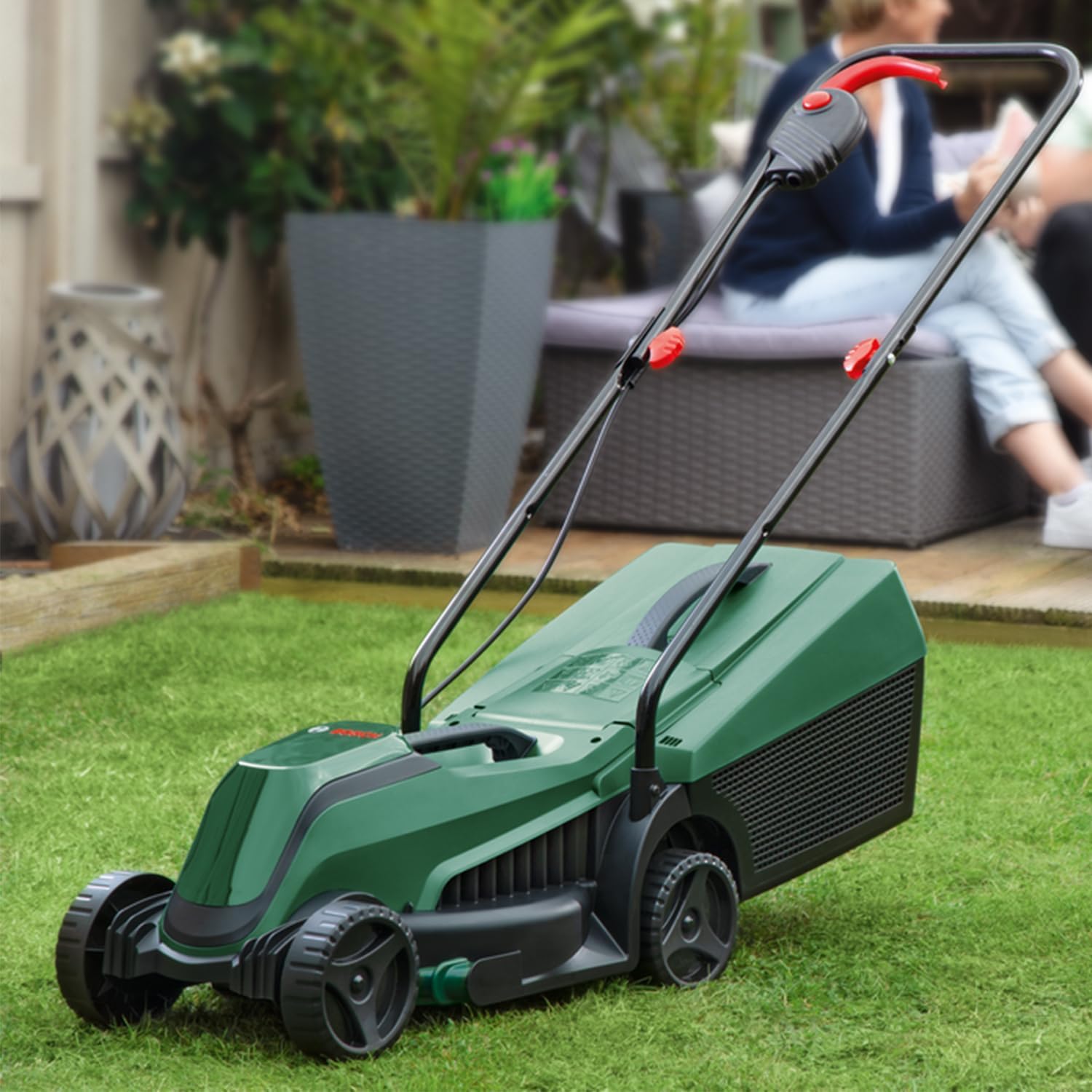 2026 Bosch tondeuse à gazon sans fil CityMower 18V-32-300 (18 V, 1x batterie 4,0 Ah, Moteur Brushless, largeur de coupe : 32 cm, tond jusqu’à 300 m², dans une boîte en carton)
