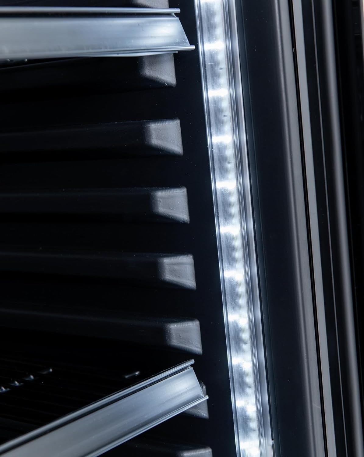 2026 METRO Professional Réfrigérateur à Boissons GSC2360B, Acier/Verre, 62 x 63.6 x 175.3 cm, 347 L, avec Serrure, Noir