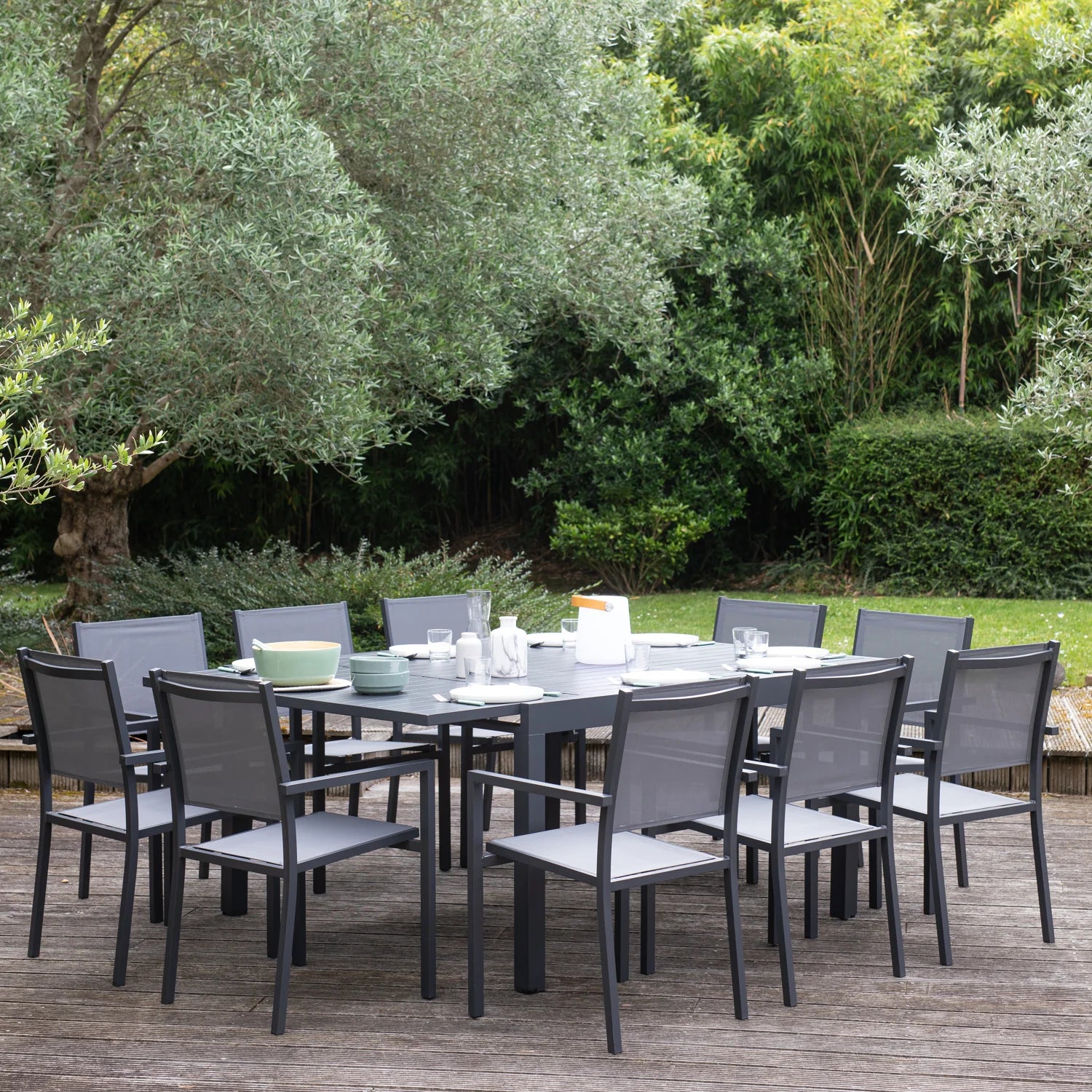2026 Salon de jardin extensible 10 places de 140/200cm en textilène gris - aluminium anthracite VENEZIA Happy Garden
