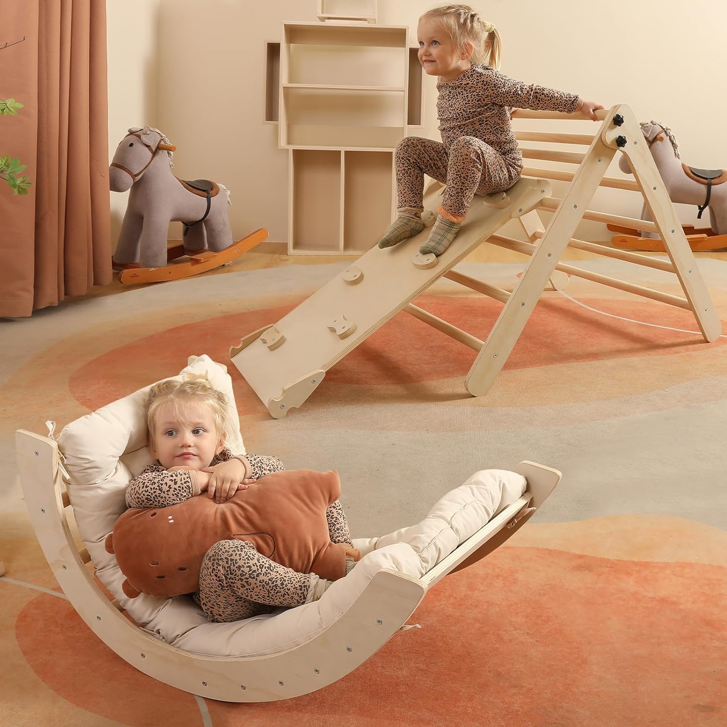 2026 Dreieck-Set mit Kissen, 5-in-1 Montessori-Kletterset, faltbar, Kletter-Indoor-Spielplatz-Set für Kleinkinder, Holz-Kletterspielzeug mit Rampe und Kletterbogen für Kinder (Holzfarbe)