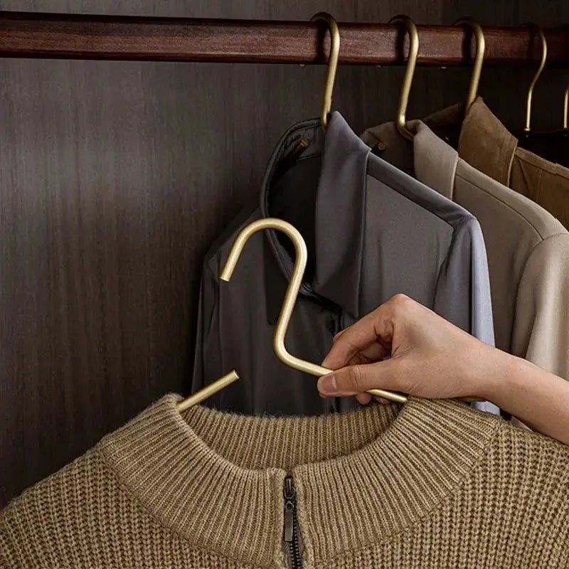 BowLift | Luxury Anti-Slip Clothes Hanger - Stylish Solid Matte Coat Hangers For Long Lasting Use - (5 per set)