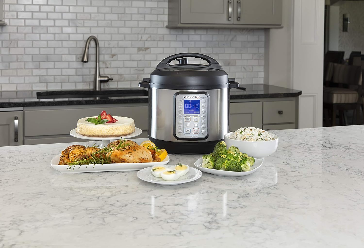 2026 2025 Instant Pot Duo Plus 9-en-1 Multicuiseur, Autocuiseur, Slow Cooker, Cuiseur de Riz, Vapeur, Sauté, Yaourtière, Maintien au Chaud et Stérilisateur, Application Incluse avec Plus de 800 Recettes, Acier Inoxydable, 6 Quarts