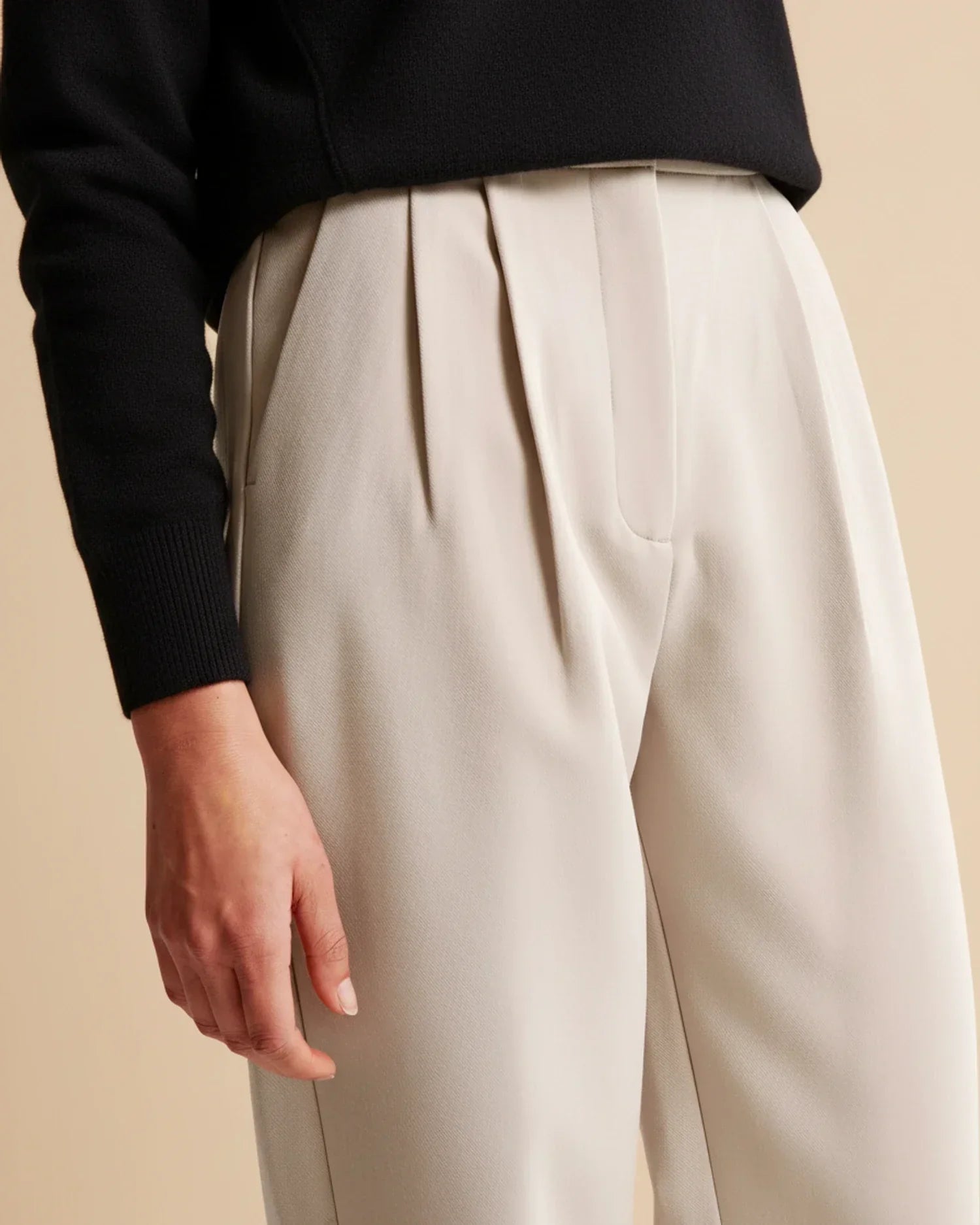 Pantalon taille haute plissé jambes larges tailleur coupe pour femme