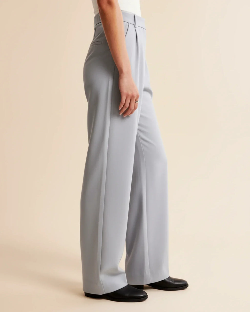 Pantalon taille haute plissé jambes larges tailleur coupe pour femme