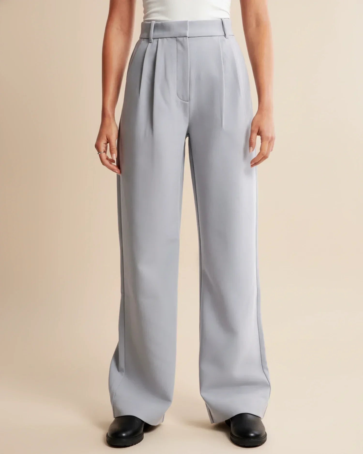 Pantalon taille haute plissé jambes larges tailleur coupe pour femme