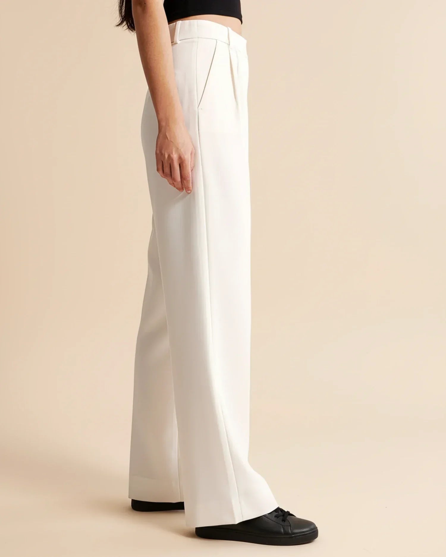 Pantalon taille haute plissé jambes larges tailleur coupe pour femme