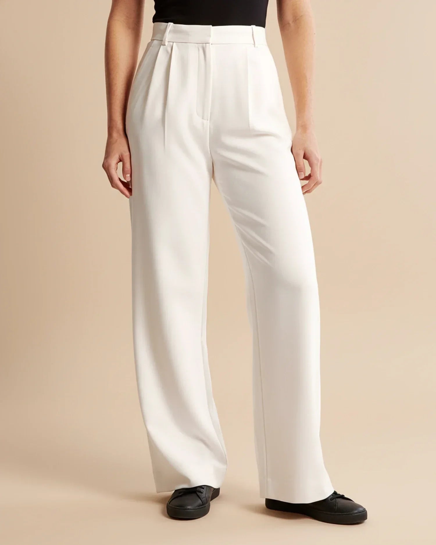 Pantalon taille haute plissé jambes larges tailleur coupe pour femme