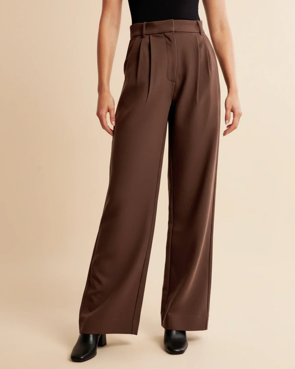 Pantalon taille haute plissé jambes larges tailleur coupe pour femme